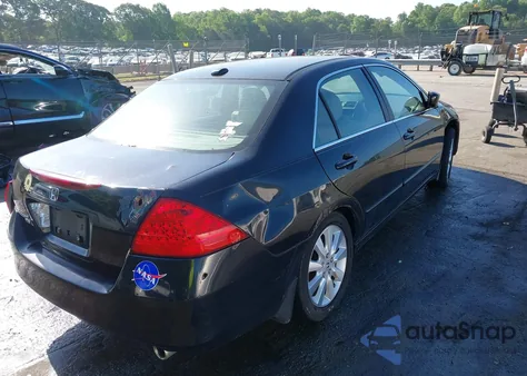 2007 Honda Accord 3.0 Ex z USA, uszkodzony, nr VIN 1HGCM66587A019456